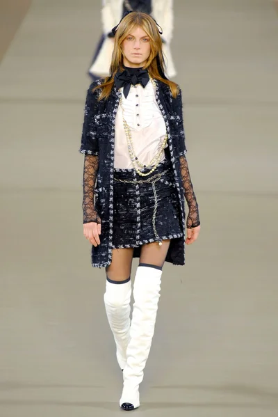 Look 1
